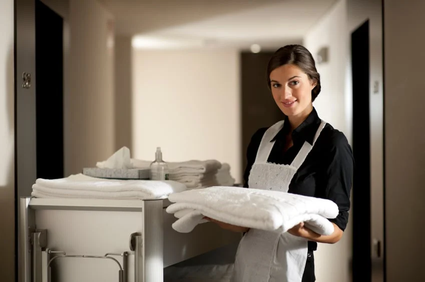 Salary: AED 2,500 – 3,000 Experience: 1 – 2 Years