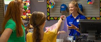 Attraction Attendant (Seasonal)